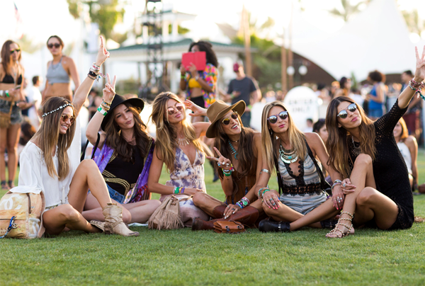 WHAT TO WEAR AT COACHELLA